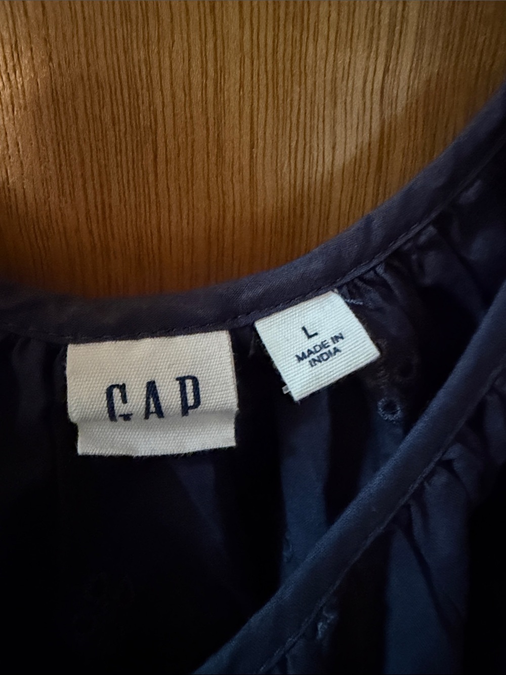 GAP Navy Eyelet Ruffle Tank Top - Picture 2 of 3